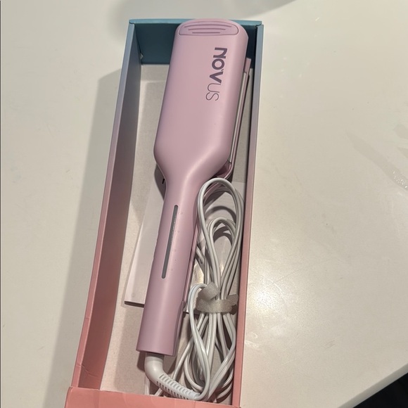 Novus iconic Hair Waver in Light Pink - Picture 9 of 10